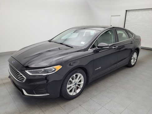 Used 2019 Ford Fusion SEL image 2