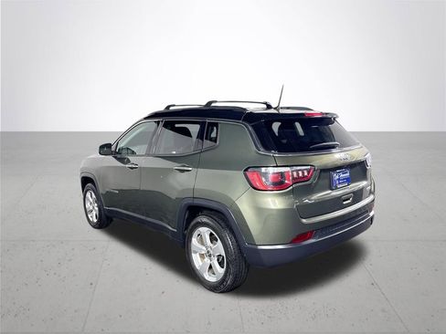 Used 2018 Jeep Compass Latitude image 8