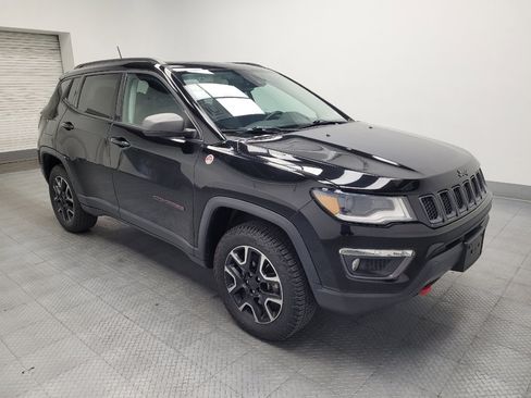 Used 2019 Jeep Compass Trailhawk w/ Leather Interior Group AWD/4WD image 11