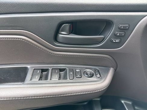 Used 2018 Honda Odyssey EX-L image 21