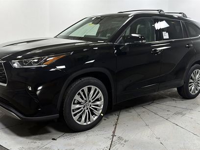 New 2026 Toyota Highlander Platinum
