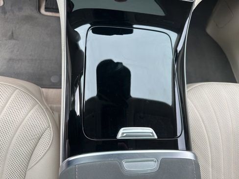 Used 2022 Mercedes-Benz EQS 450+ Sedan image 16