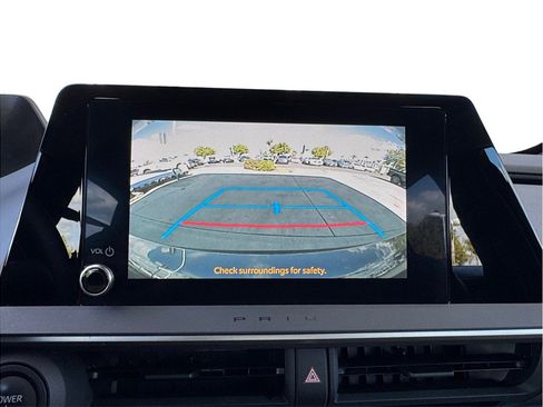 Used 2024 Toyota Prius XLE FWD image 17
