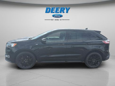 Certified 2020 Ford Edge ST-Line w/ Cold Weather Package AWD/4WD image 16