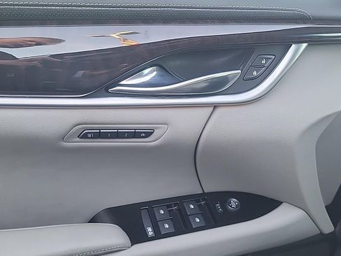 Used 2013 Cadillac XTS Luxury w/ Driver Awareness Package image 13