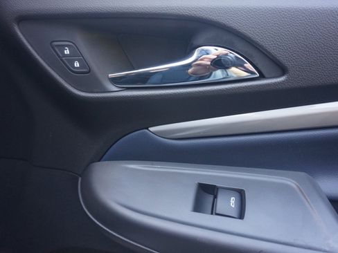 Used 2022 Chevrolet Bolt EUV Premier w/ Launch Edition image 22