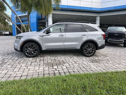 Used 2023 Kia Sorento SX Prestige AWD/4WD image 32