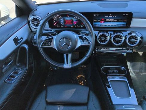 Used 2025 Mercedes-Benz CLA 250 4MATIC image 18