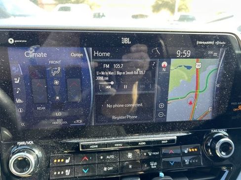 Used 2021 Toyota Highlander Limited image 14