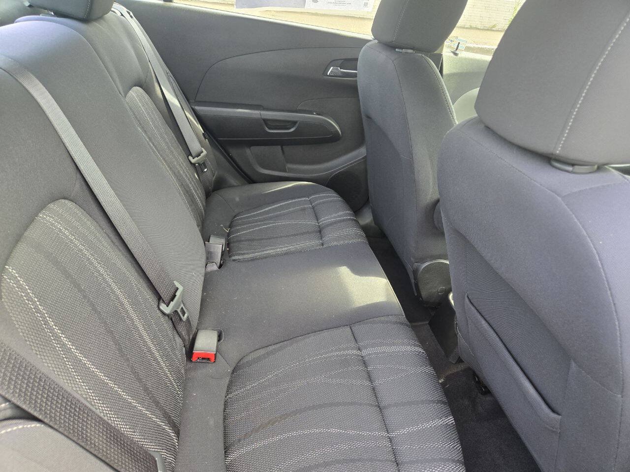 Used 2015 Chevrolet Sonic LT FWD image 20