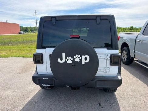 Used 2019 Jeep Wrangler Unlimited Sport S AWD/4WD image 9