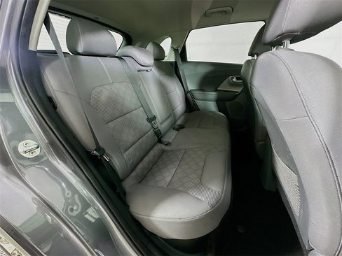 Used 2017 Kia Niro LX image 29