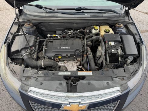 Used 2014 Chevrolet Cruze LT FWD image 22