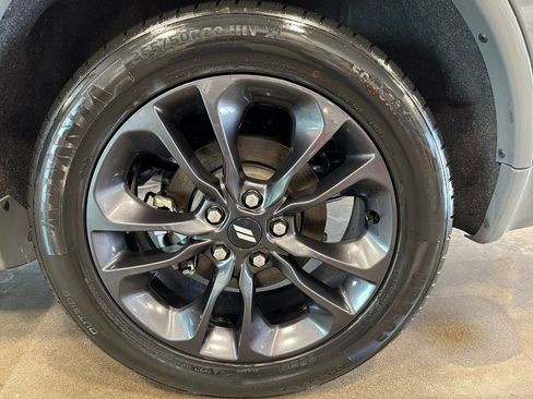 Used 2025 Dodge Durango GT AWD/4WD image 24