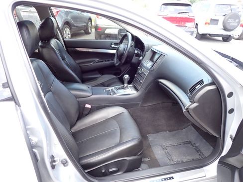 Used 2013 INFINITI G37 x Sedan w/ Premium Pkg AWD/4WD image 9