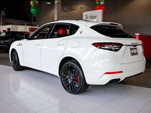 Used 2022 Maserati Levante GT image 7