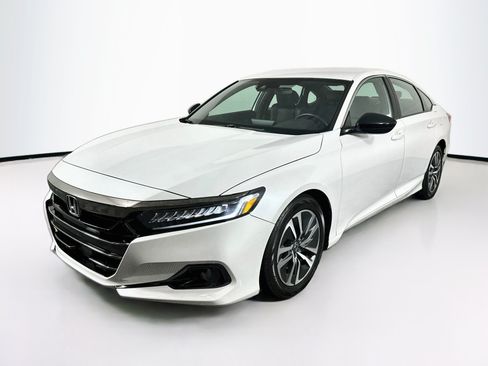 Used 2022 Honda Accord Sport image 3