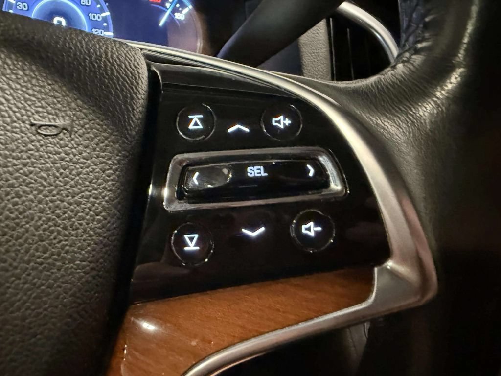 Used 2018 Cadillac Escalade Premium Luxury AWD/4WD image 52