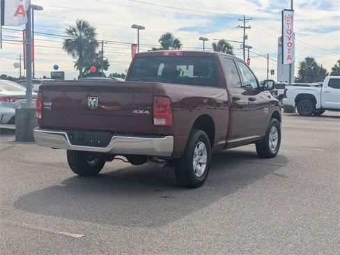 Used 2024 RAM 1500 Classic SLT image 3