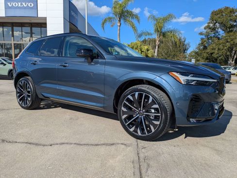 New 2026 Volvo XC60 B5 Ultra w/ Protection Package Premier image 2