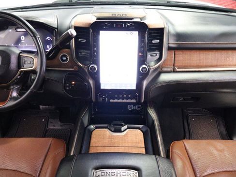 Used 2023 RAM 2500 Limited AWD/4WD image 7