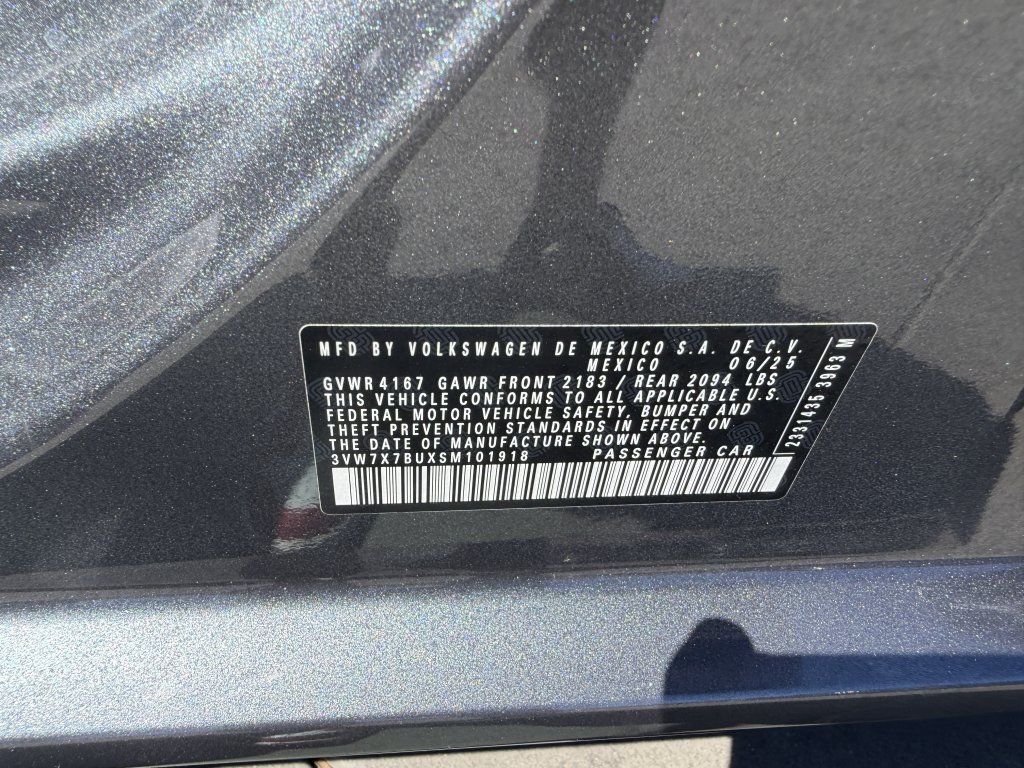 Used 2025 Volkswagen Jetta SE w/ Sunroof Package FWD image 41
