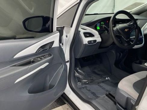 Used 2020 Chevrolet Bolt LT image 11