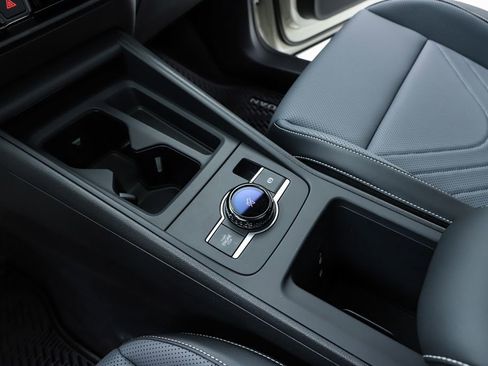 New 2026 Volkswagen Tiguan SE R-Line image 24