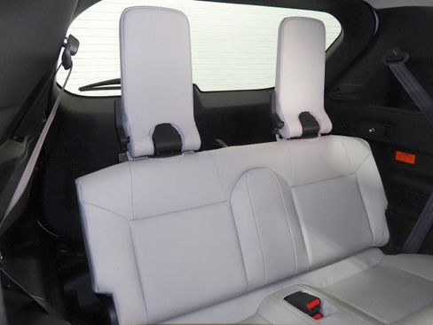 Used 2025 Mitsubishi Outlander SEL image 18