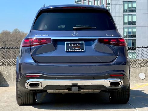 Certified 2024 Mercedes-Benz GLS 580 4MATIC image 7