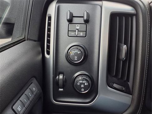 Used 2018 GMC Sierra 1500 SLT w/ SLT Premium Package image 11