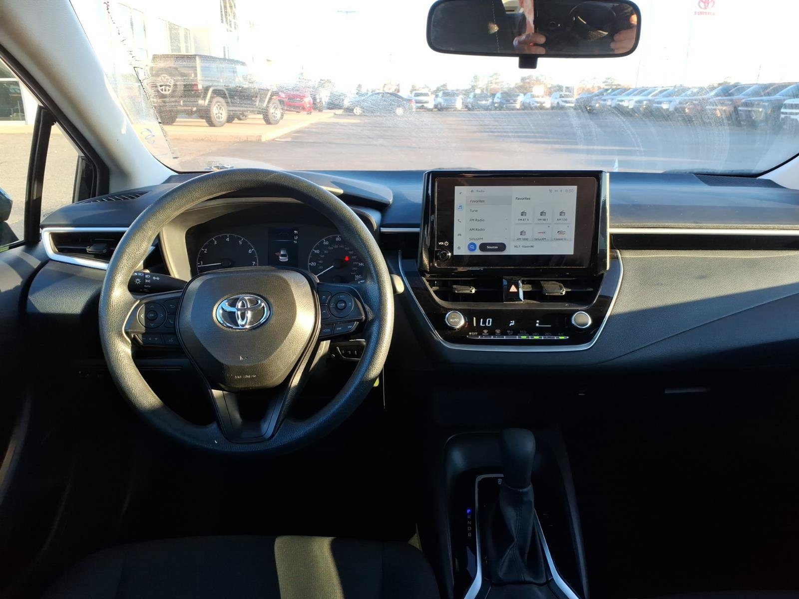 Used 2025 Toyota Corolla LE FWD image 7