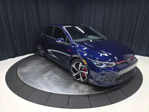 Used 2024 Volkswagen GTI SE FWD image 15