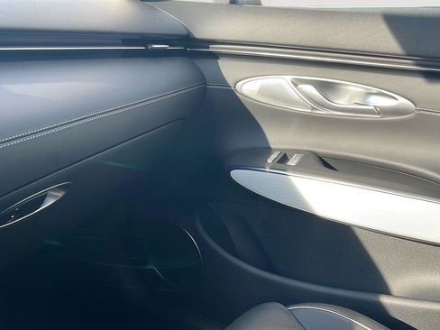New 2026 Genesis GV70 2.5T Advanced AWD/4WD image 33