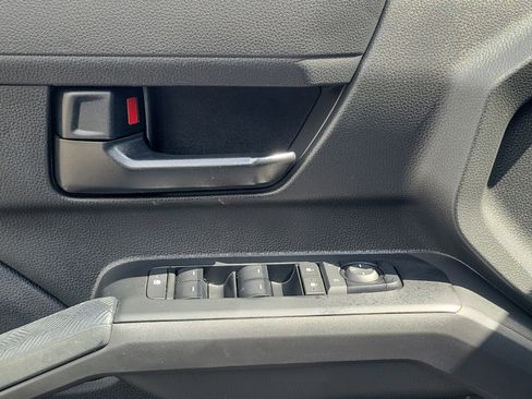 Certified 2024 Toyota Tacoma SR5 image 21