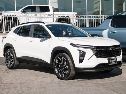 New 2026 Chevrolet Trax RS w/ Driver Confidence Package image 39