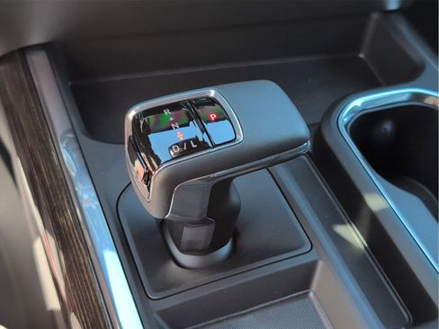 New 2026 GMC Sierra 1500 Elevation image 22