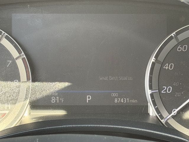 Used 2022 Toyota Highlander XSE FWD image 15
