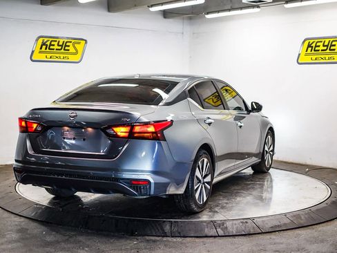 Used 2022 Nissan Altima 2.5 SV image 4