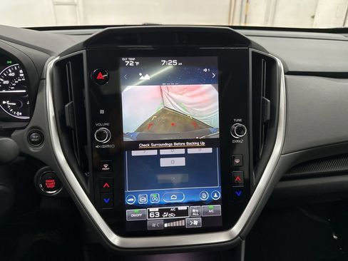 Used 2024 Subaru Crosstrek 2.0i Premium image 16