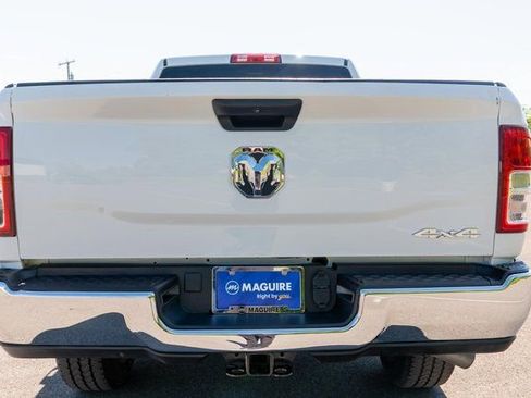 Used 2024 RAM 2500 Tradesman w/ Chrome Appearance Group AWD/4WD image 7