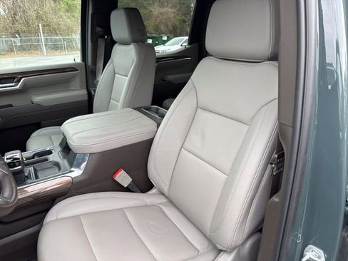 Used 2025 Chevrolet Silverado 1500 LT w/ Leather Package image 9