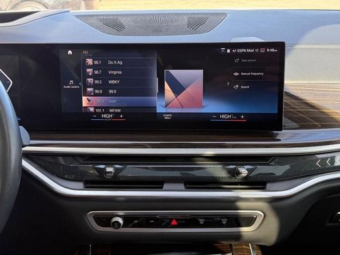 Used 2023 BMW X7 xDrive40i w/ Premium Package AWD/4WD image 12