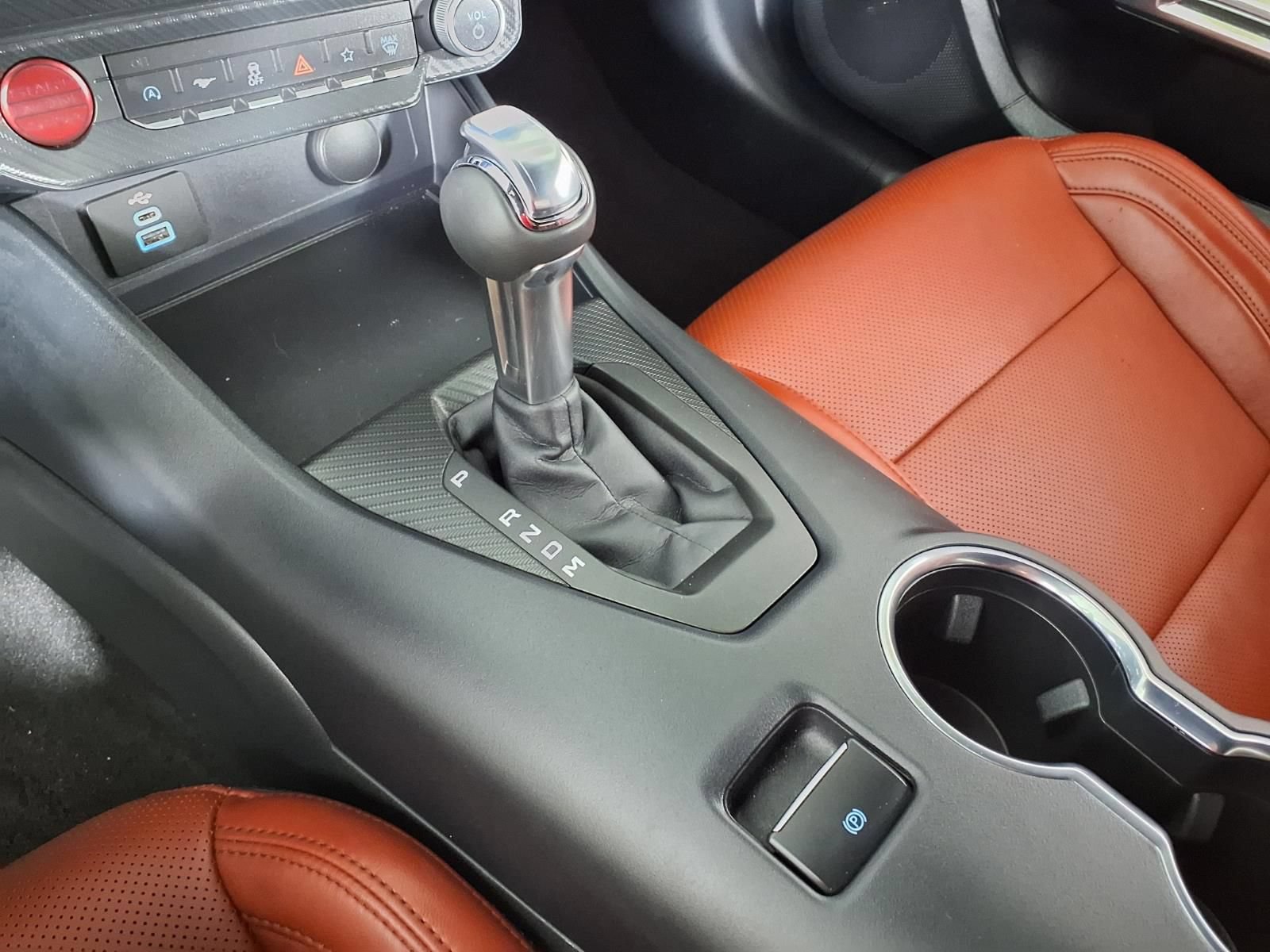 Used 2025 Ford Mustang GT Premium RWD image 17