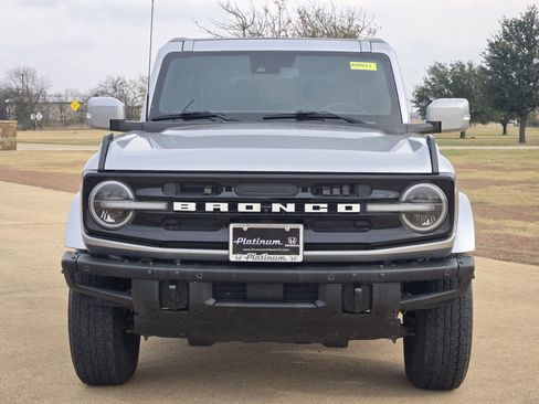 Used 2022 Ford Bronco Outer Banks image 6