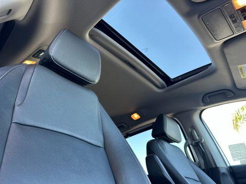 Used 2022 Honda Odyssey EX-L image 17