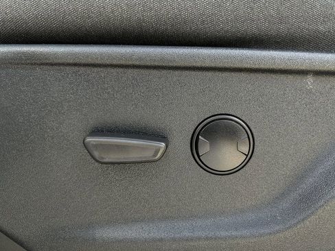 Used 2025 Ford F250 XLT image 26