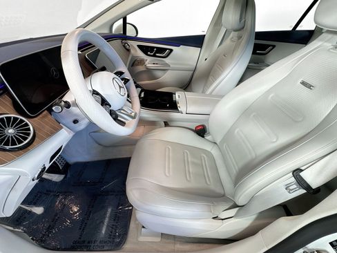 Certified 2023 Mercedes-Benz EQE AMG 4MATIC Sedan image 19