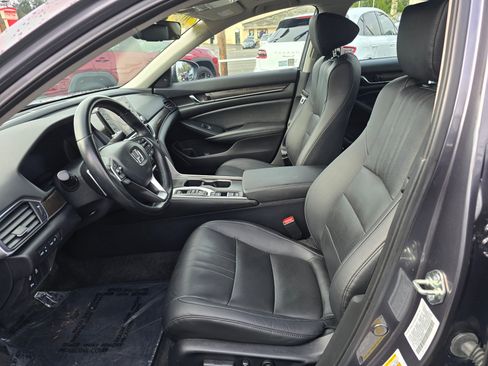 Used 2020 Honda Accord Touring image 22