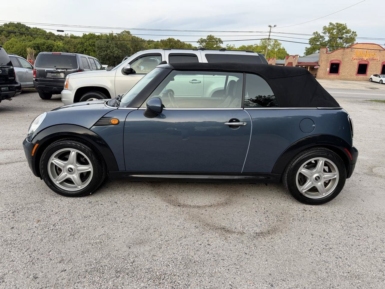 Used 2010 MINI Cooper Convertible FWD image 2